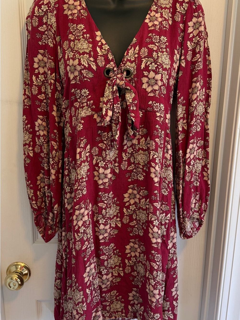 American Eagle Floral Tie-Front Long Sleeve Dress in Burgundy